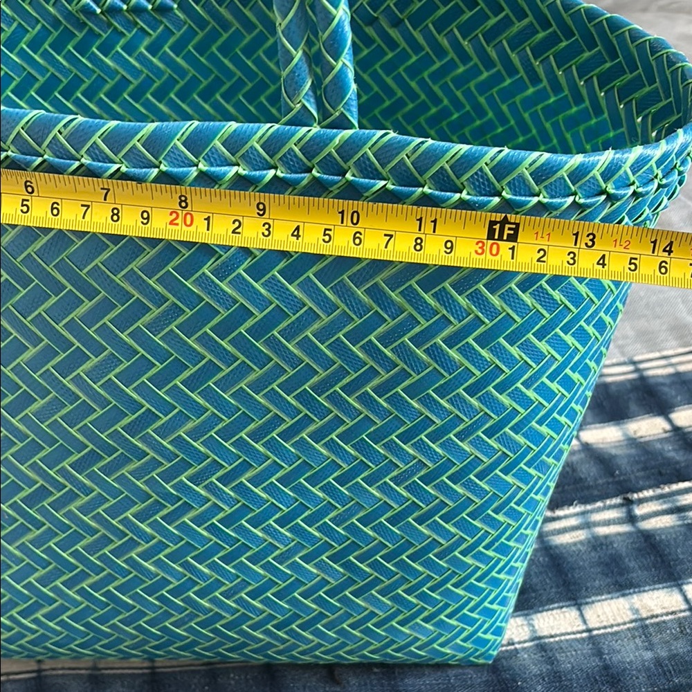 Blue and Green Woven Tote Bag - Picture 5 of 7
